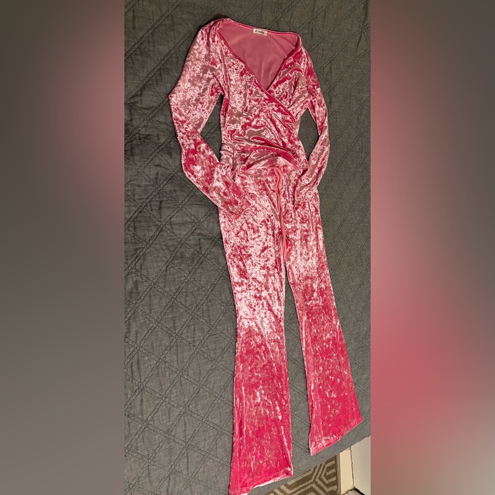 Ceceve Pink Velvet Lounge Set - Size S - Picture 2 of 6
